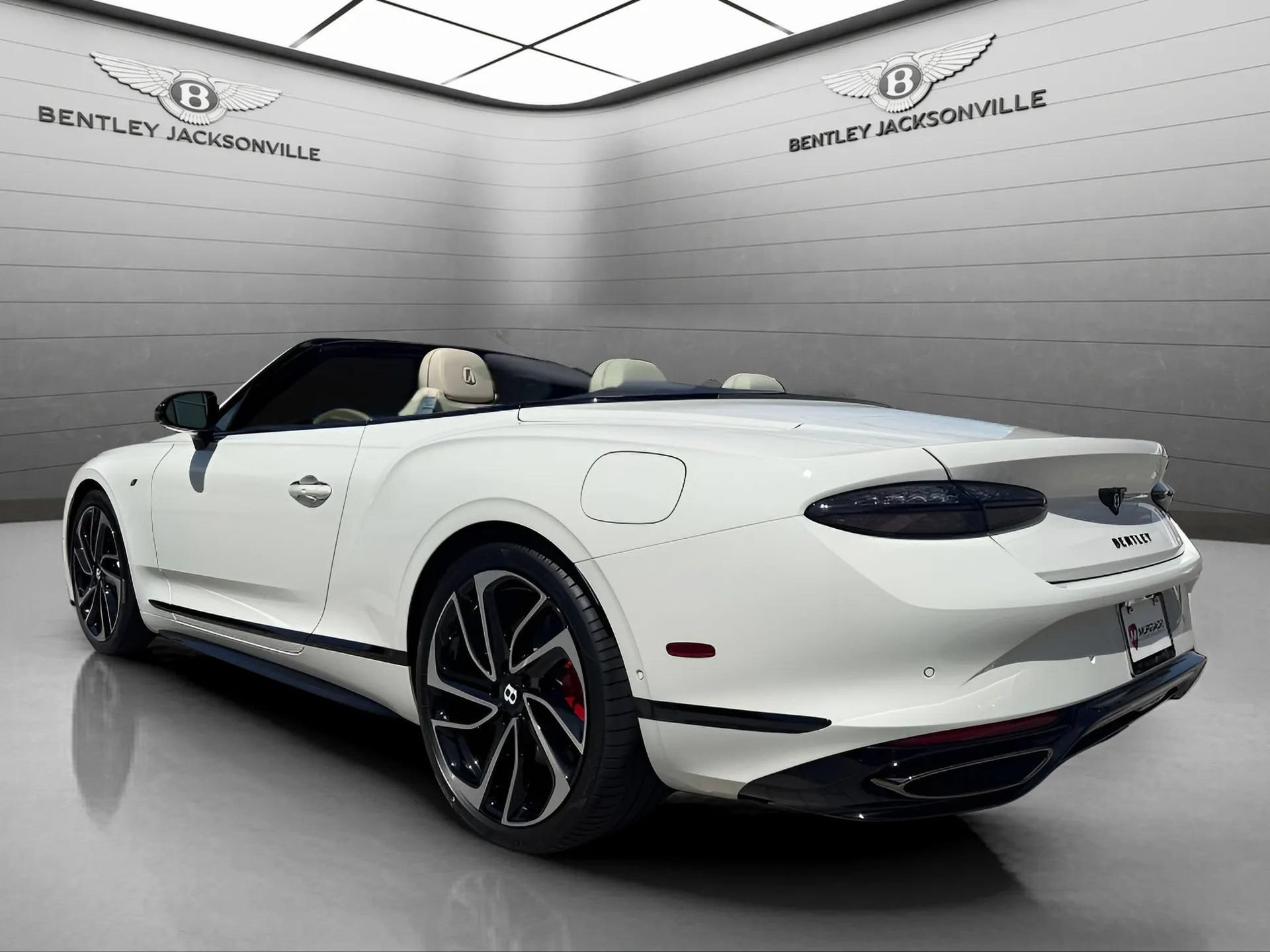 New 2026 Bentley Continental GTC AWD/4WD image 12