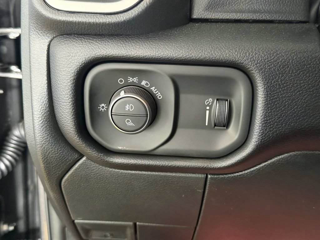 New 2026 RAM 2500 Big Horn AWD/4WD image 17