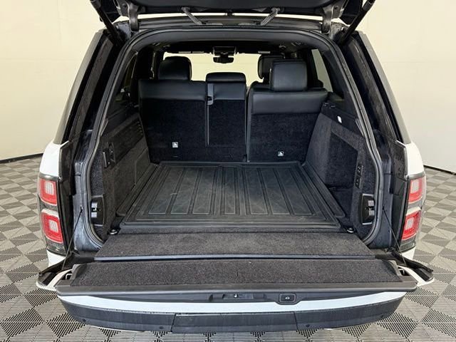 Used 2018 Land Rover Range Rover HSE AWD/4WD image 17