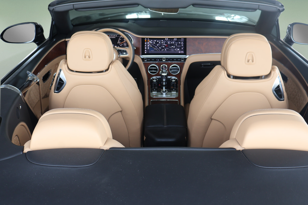 Used 2022 Bentley Continental GT AWD/4WD image 35