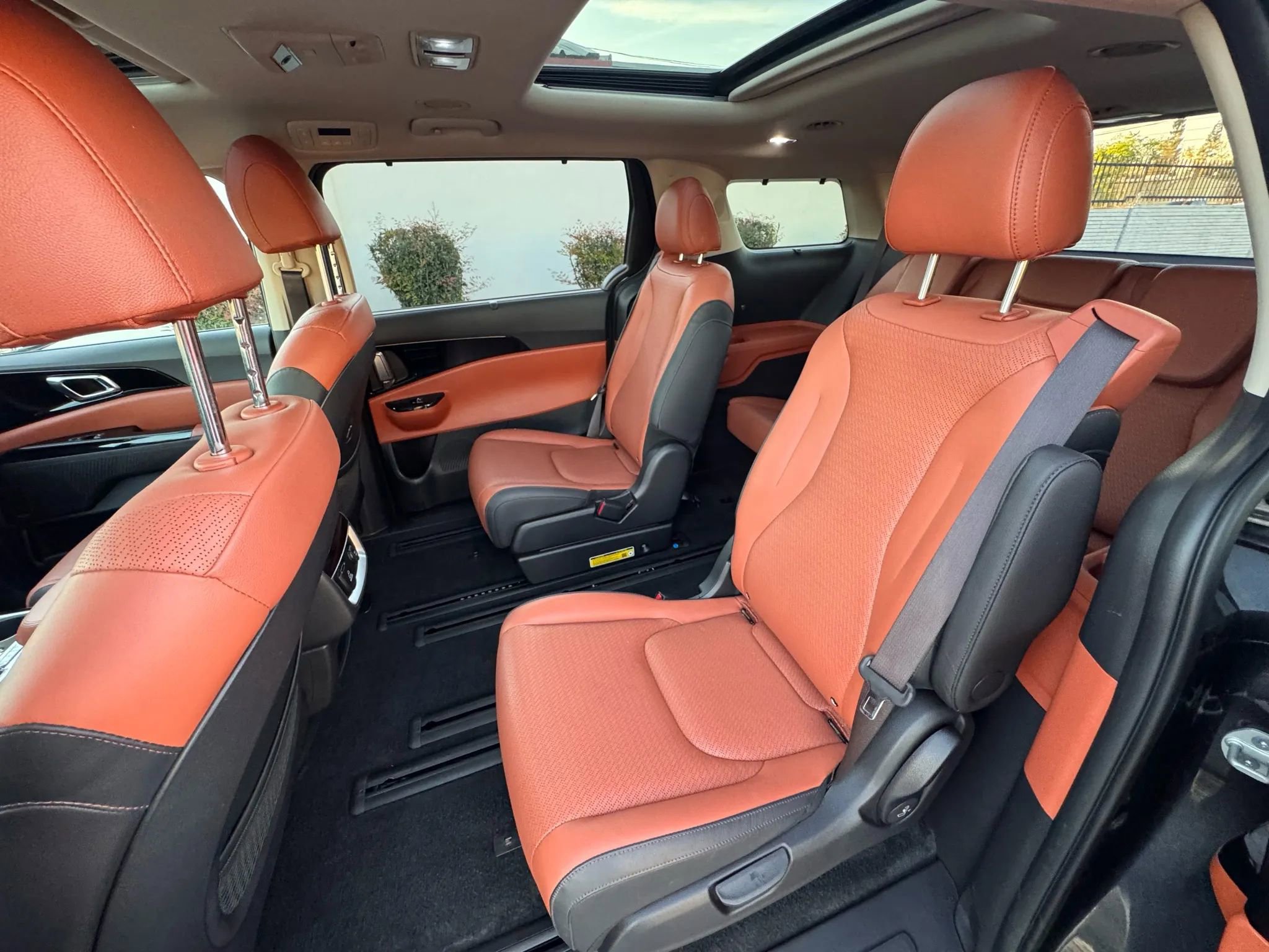 Used 2024 Kia Carnival SX Prestige image 18