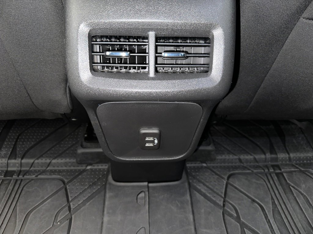 Used 2022 Chevrolet Equinox LT w/ LPO, Floor Liner Package image 19