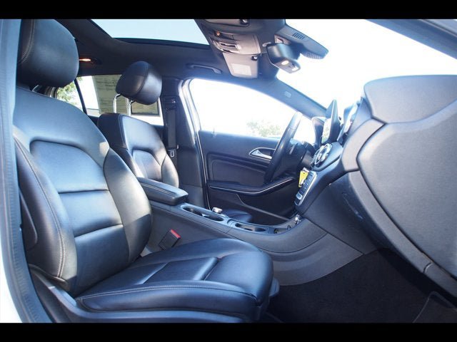 Used 2019 Mercedes-Benz GLA 250 4MATIC image 11