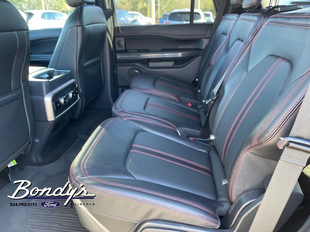 Used 2022 Ford Expedition Limited image 11