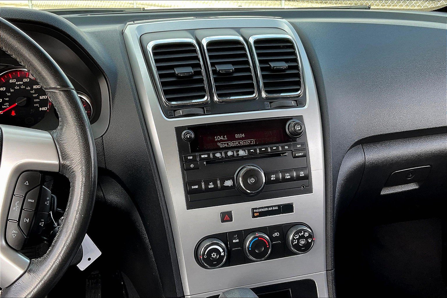 Used 2012 GMC Acadia SL w/ Preferred Package FWD image 6