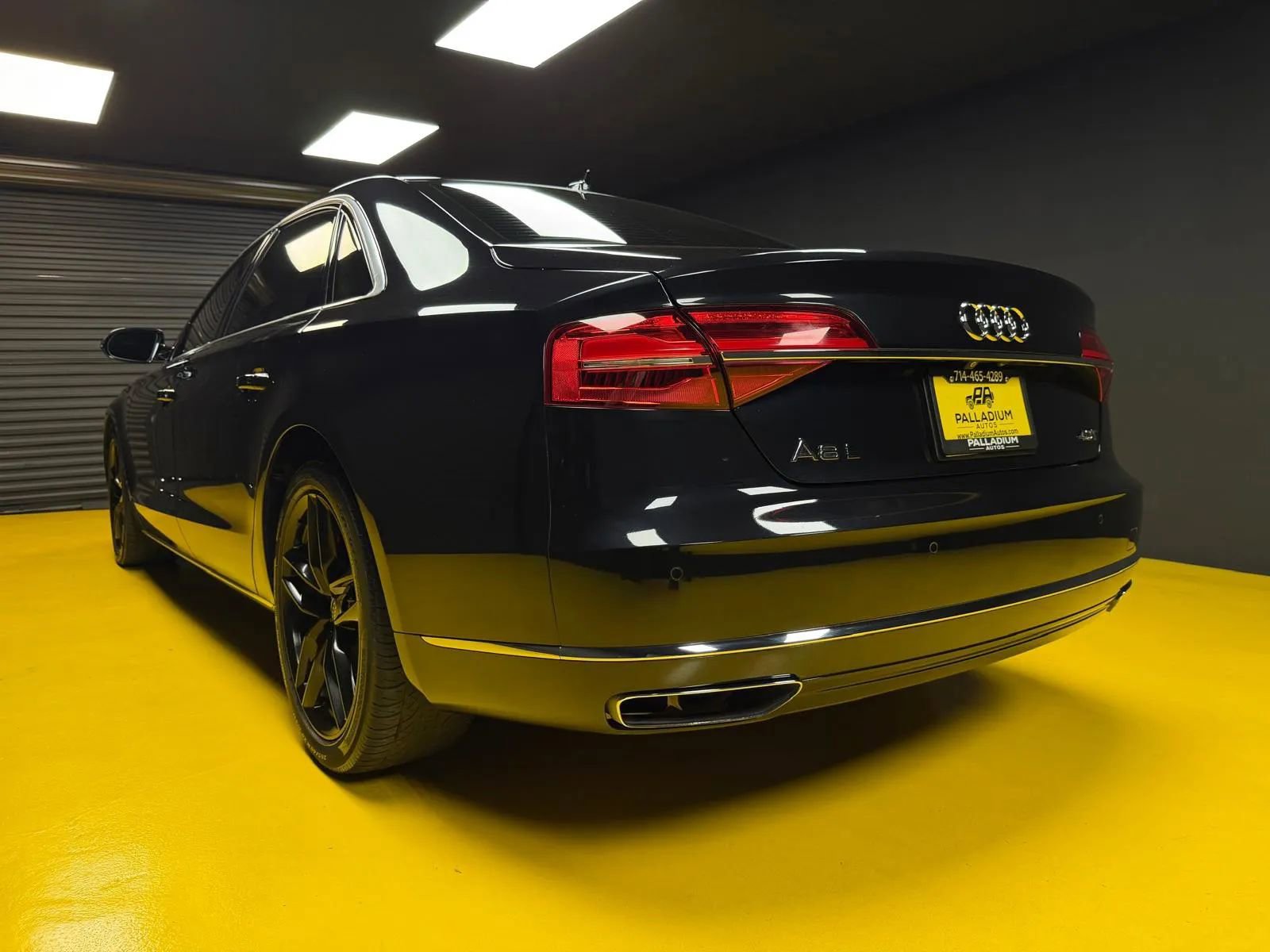 Used 2015 Audi A8 L 4.0T w/ Premium Package image 3
