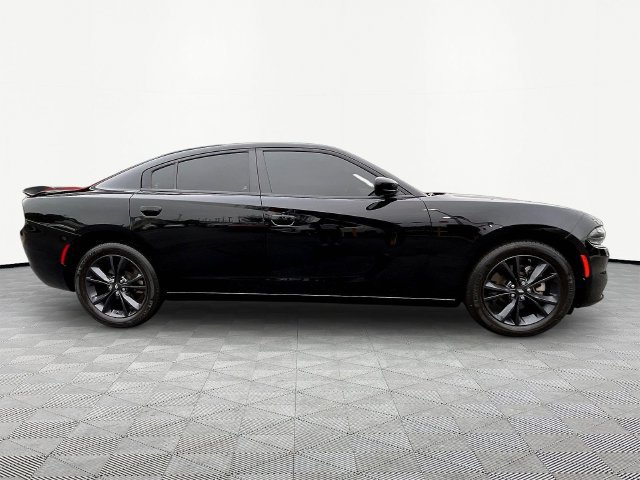 Used 2023 Dodge Charger SXT w/ Blacktop Package AWD/4WD image 8