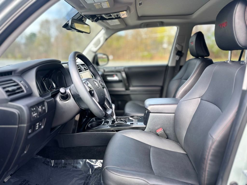Used 2022 Toyota 4Runner TRD Off-Road Premium AWD/4WD image 13