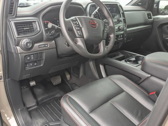 Used 2023 Nissan Titan PRO-4X w/ Pro-4x Convenience Package AWD/4WD image 11