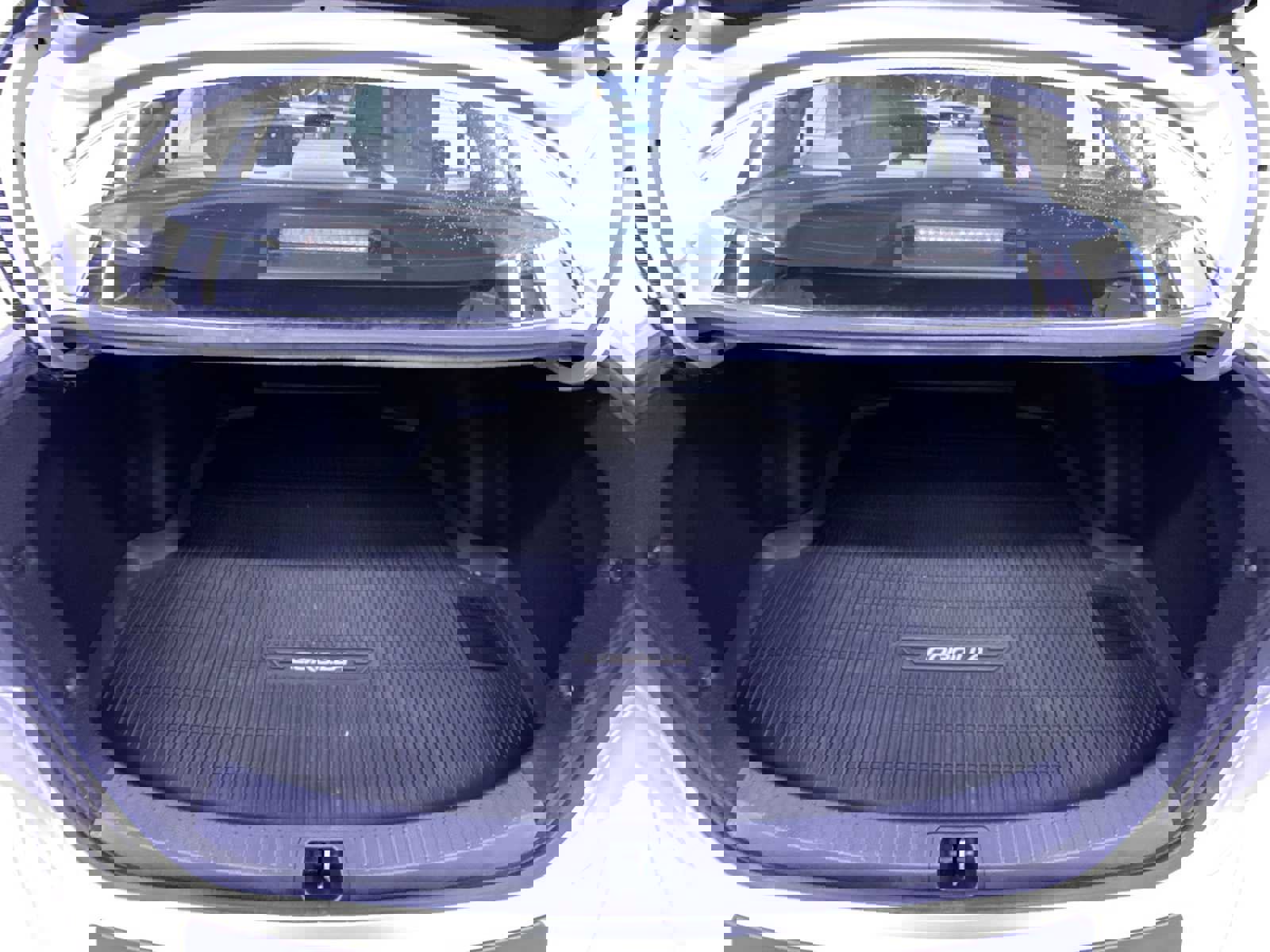 Used 2020 Toyota Corolla L image 37