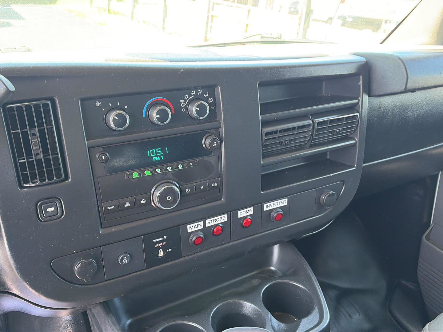 Used 2013 Chevrolet Express 2500 w/ Cold Climate Package RWD image 23