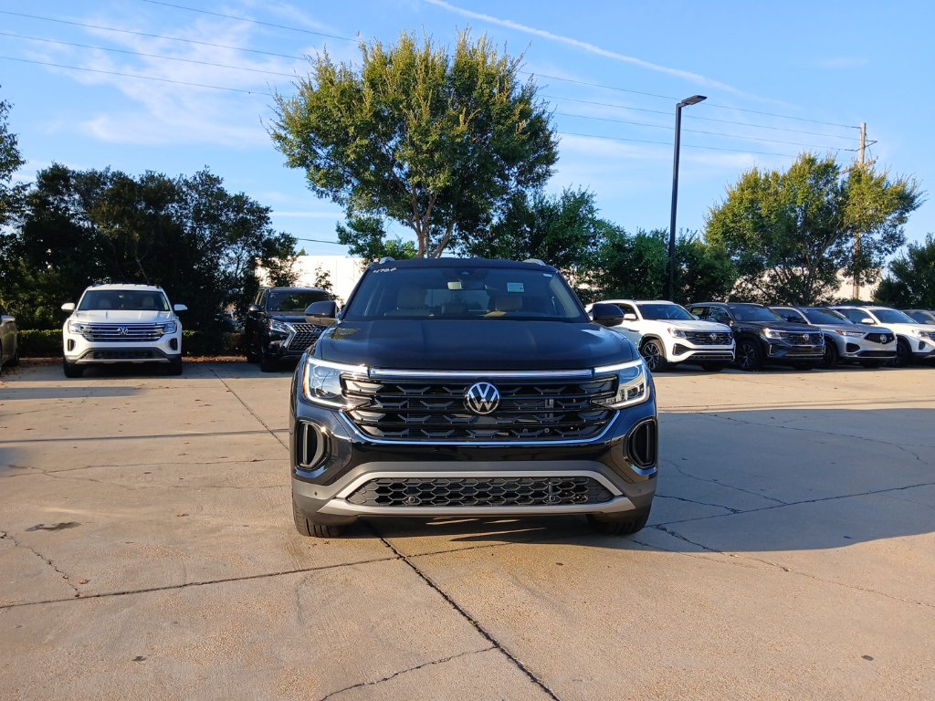 New 2026 Volkswagen Atlas Cross Sport SE FWD image 2