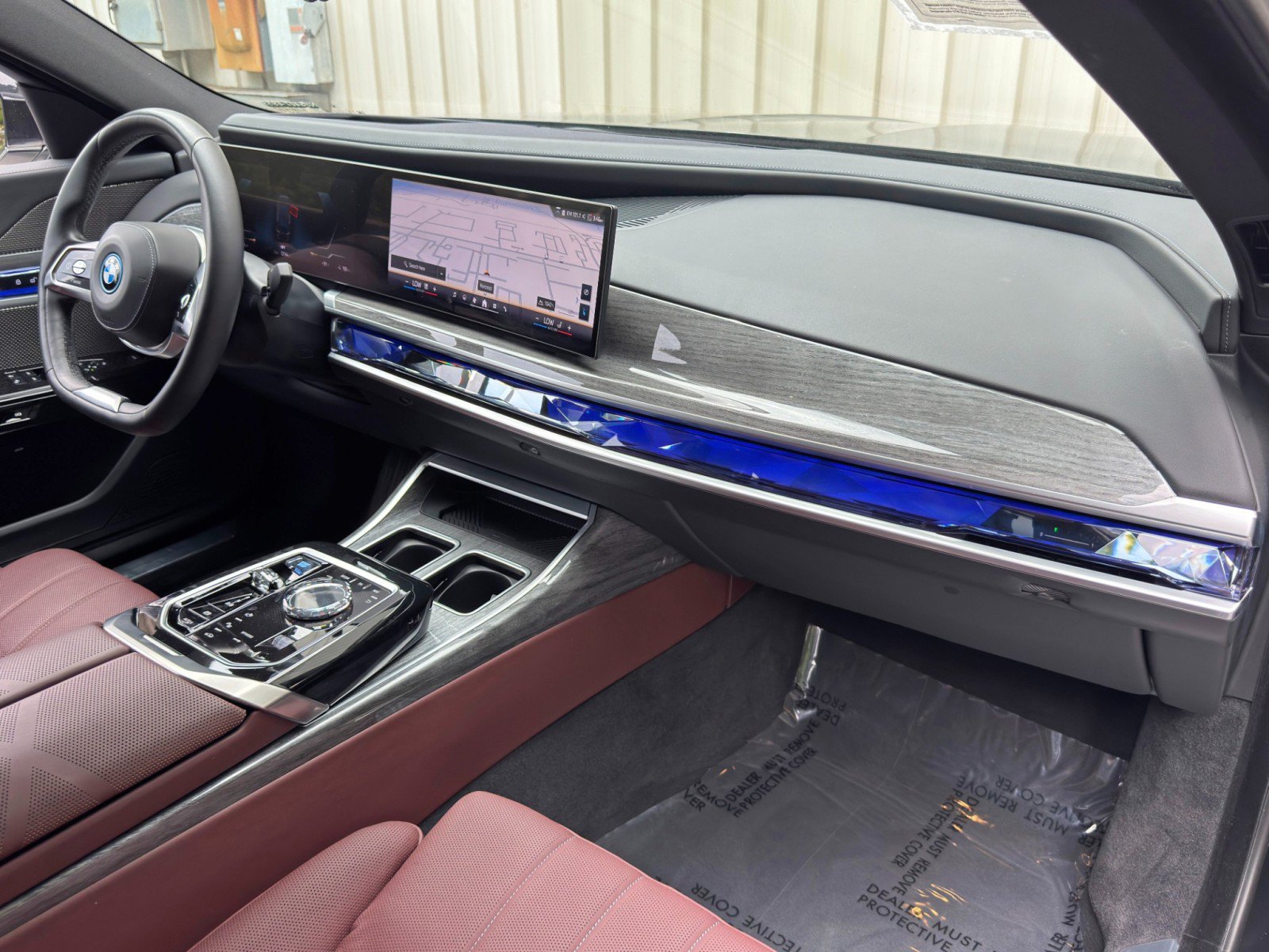 Used 2023 BMW i7 xDrive60 AWD/4WD image 15