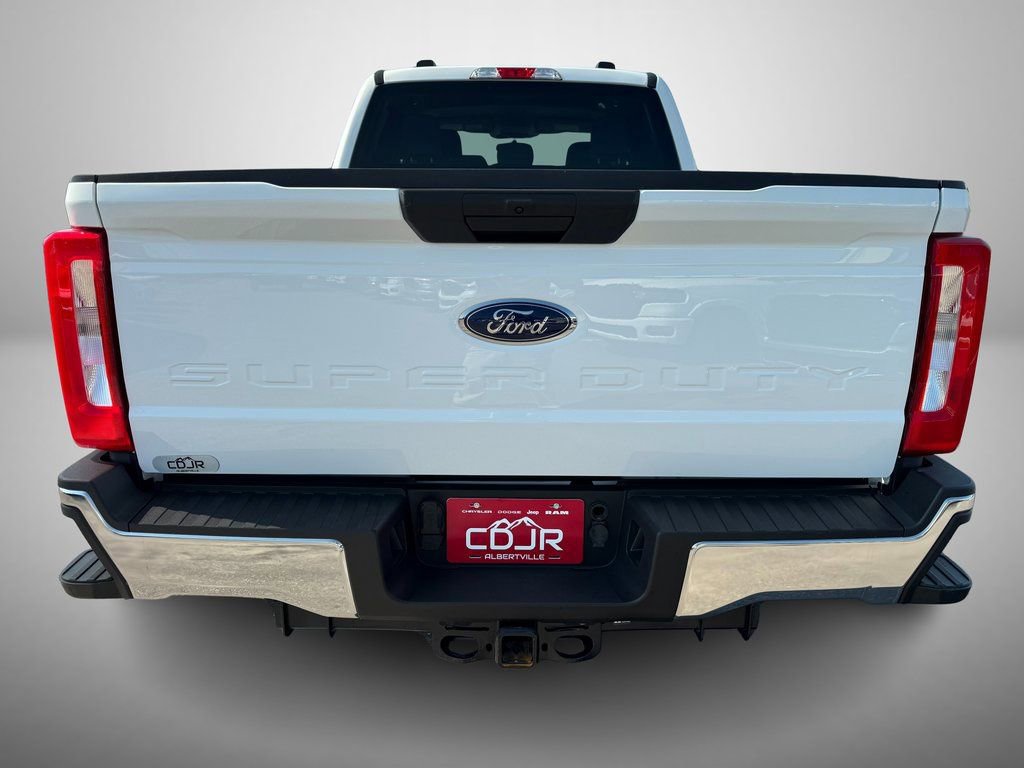 Used 2024 Ford F250 XLT w/ FX4 Off-Road Package AWD/4WD image 7