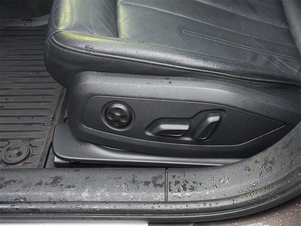 Used 2017 Audi A4 2.0T Premium Plus w/ Premium Plus Package image 13