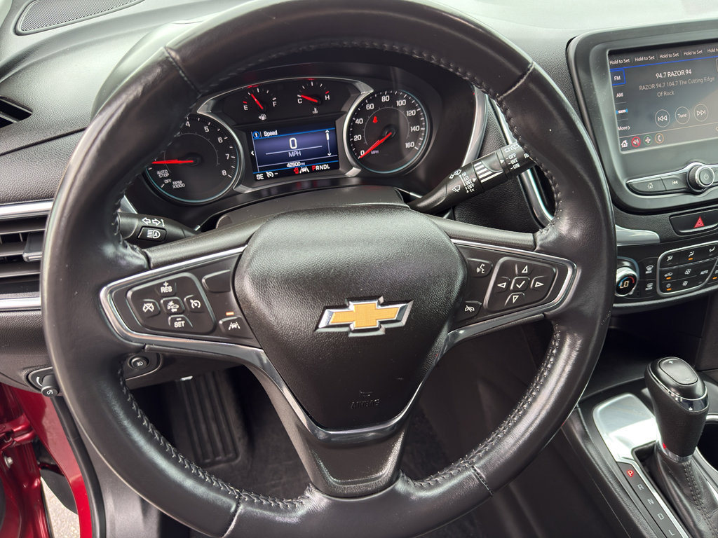 Used 2020 Chevrolet Equinox LT FWD image 16