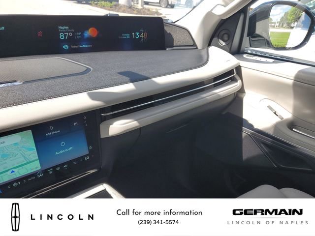 New 2025 Lincoln Navigator Reserve image 33