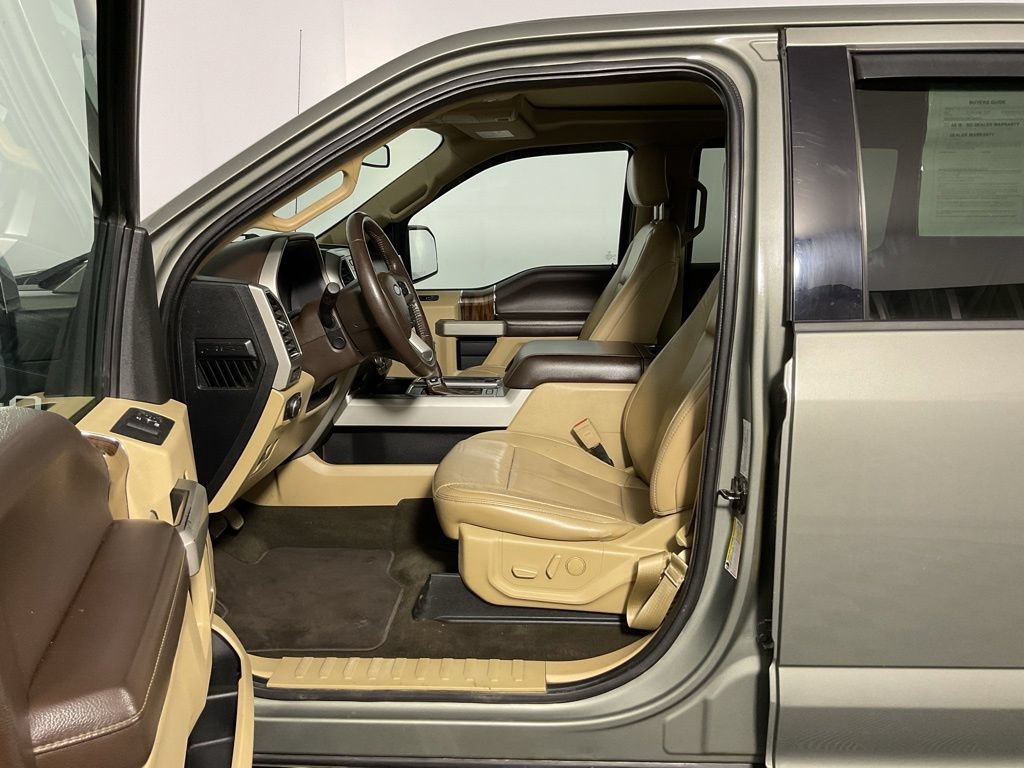 Used 2019 Ford F150 Lariat w/ Equipment Group 502A Luxury AWD/4WD image 21