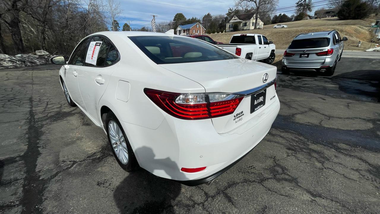 Used 2015 Lexus ES 350 w/ Luxury Package image 6