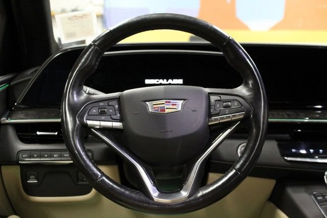 Certified 2022 Cadillac Escalade ESV Premium Luxury AWD/4WD image 22