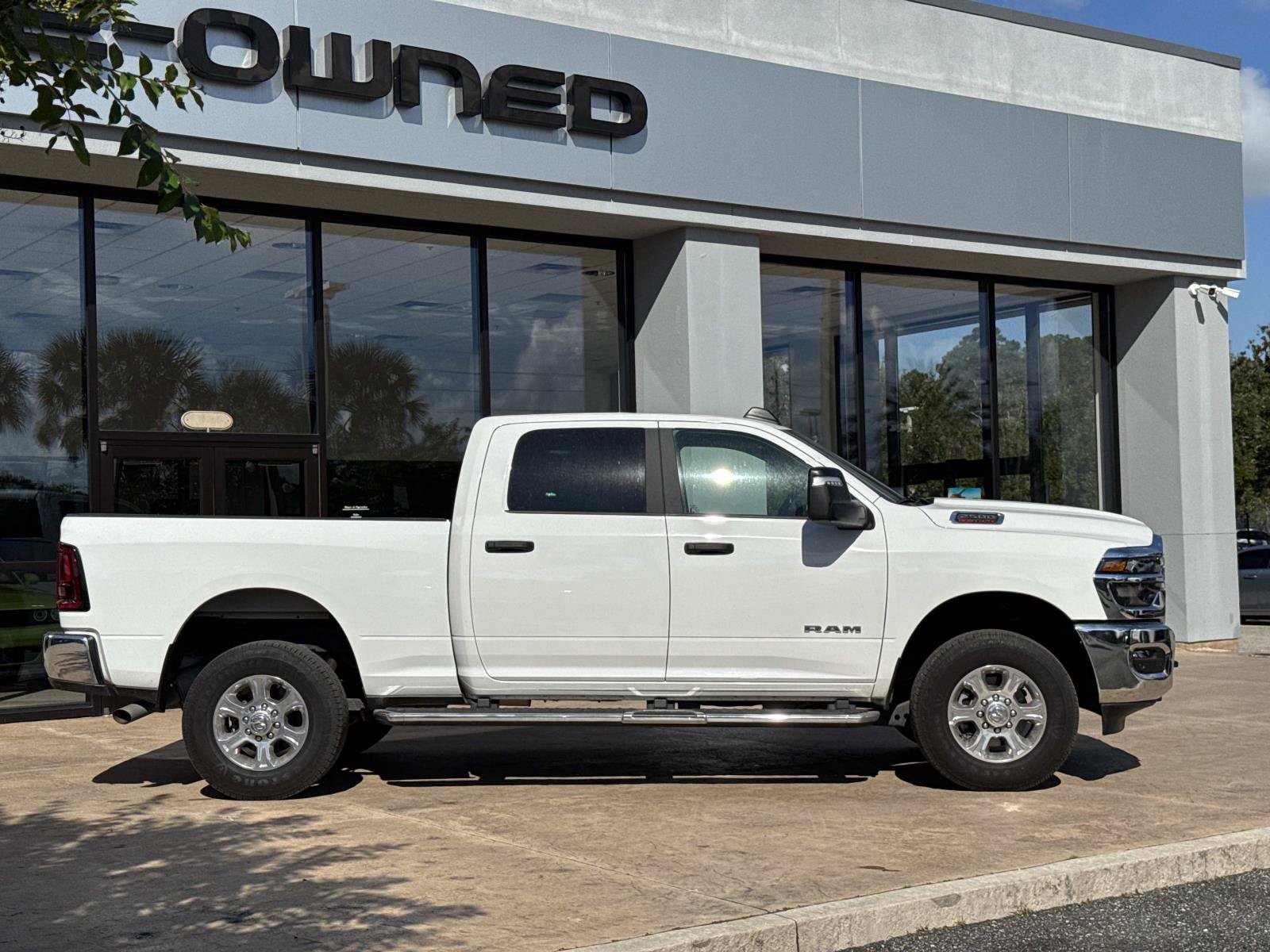 Used 2026 RAM 2500 Big Horn AWD/4WD image 2