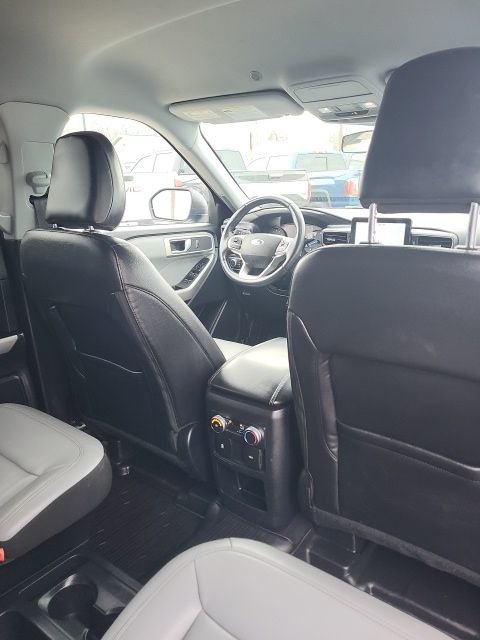 Used 2021 Ford Explorer XLT w/ Equipment Group 202A image 14