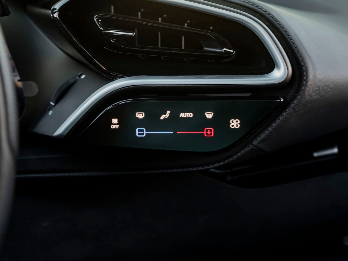 Used 2024 Ferrari 296 GTS RWD image 25