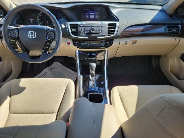 Used 2017 Honda Accord Hybrid Sedan image 15