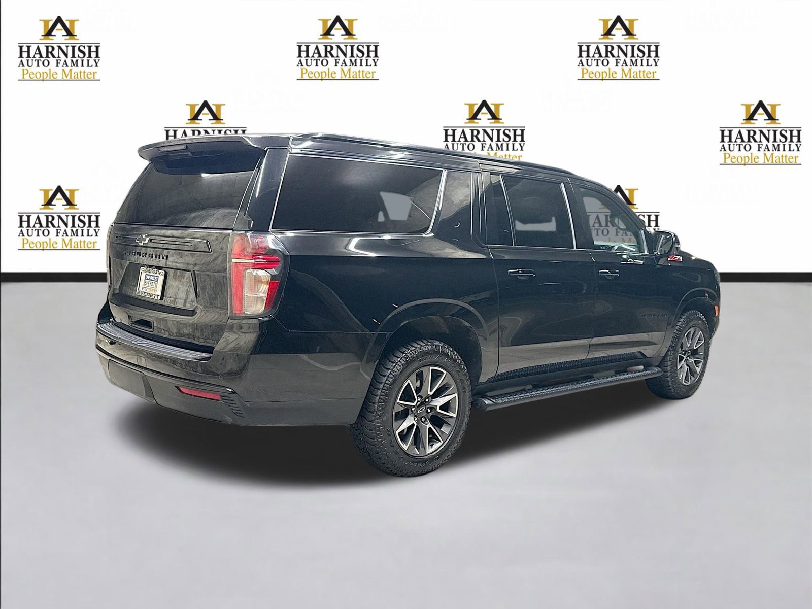 Used 2023 Chevrolet Suburban Z71 w/ Luxury Package image 6