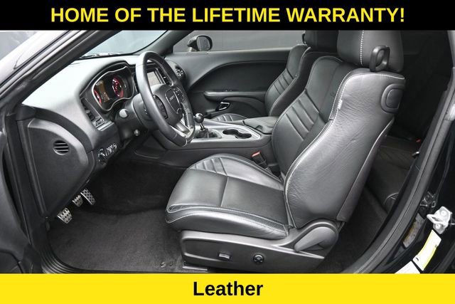 Used 2016 Dodge Challenger SRT Hellcat RWD image 14