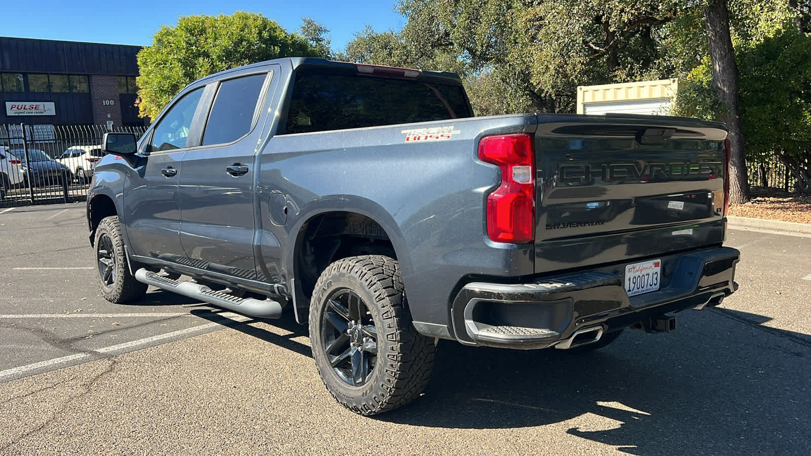 Used 2021 Chevrolet Silverado 1500 LT Trail Boss w/ LPO, Dark Essentials Package AWD/4WD image 7