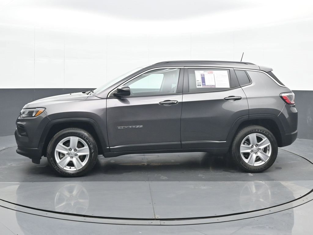 Used 2022 Jeep Compass Latitude w/ Convenience Group image 3