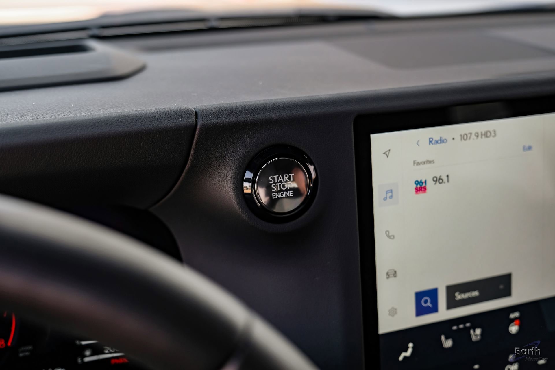 Used 2025 Lexus GX 550 550 Luxury+ HUD Traffic Jam As w/ Accessory Package (Z1) image 82