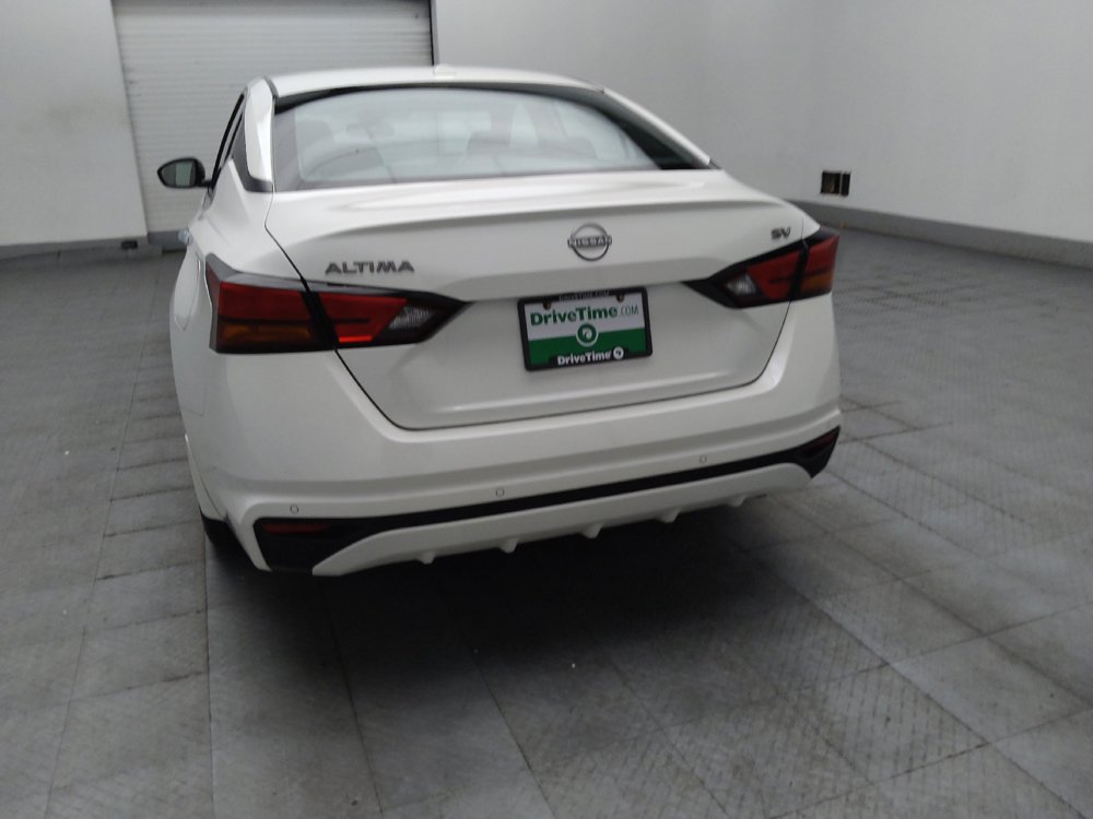 Used 2024 Nissan Altima 2.5 SV FWD image 6
