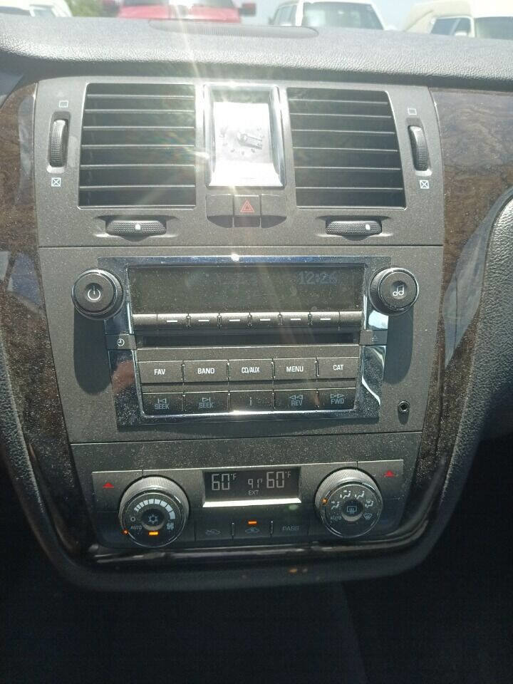 Used 2011 Cadillac DTS Hearse image 9