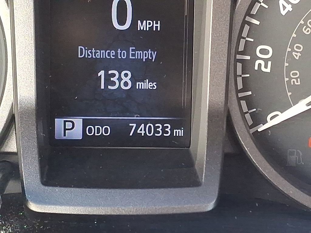 Used 2019 Toyota Tacoma TRD Sport image 19