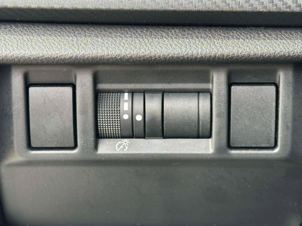 Certified 2024 Subaru Crosstrek 2.5i Limited image 19
