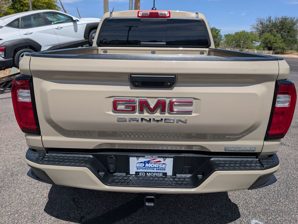 Used 2023 GMC Canyon Elevation w/ Convenience Package AWD/4WD image 4