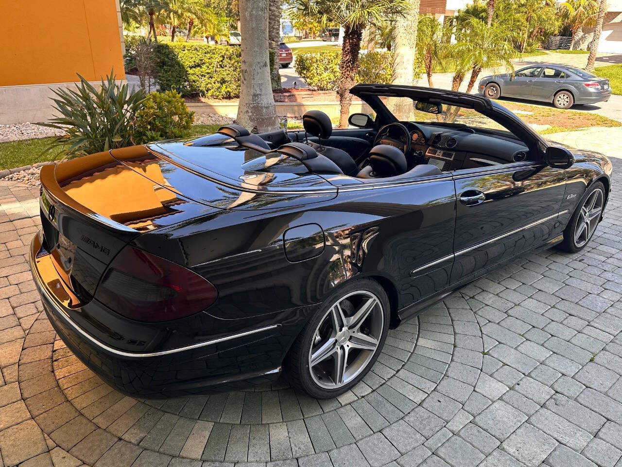 Used 2007 Mercedes-Benz CLK 63 AMG Cabriolet image 32