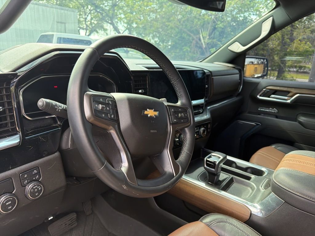 Used 2023 Chevrolet Silverado 1500 High Country image 9