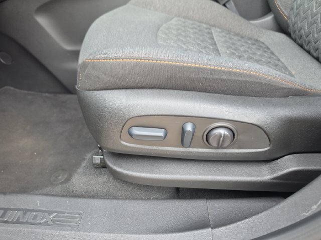 Used 2022 Chevrolet Equinox LT FWD image 17