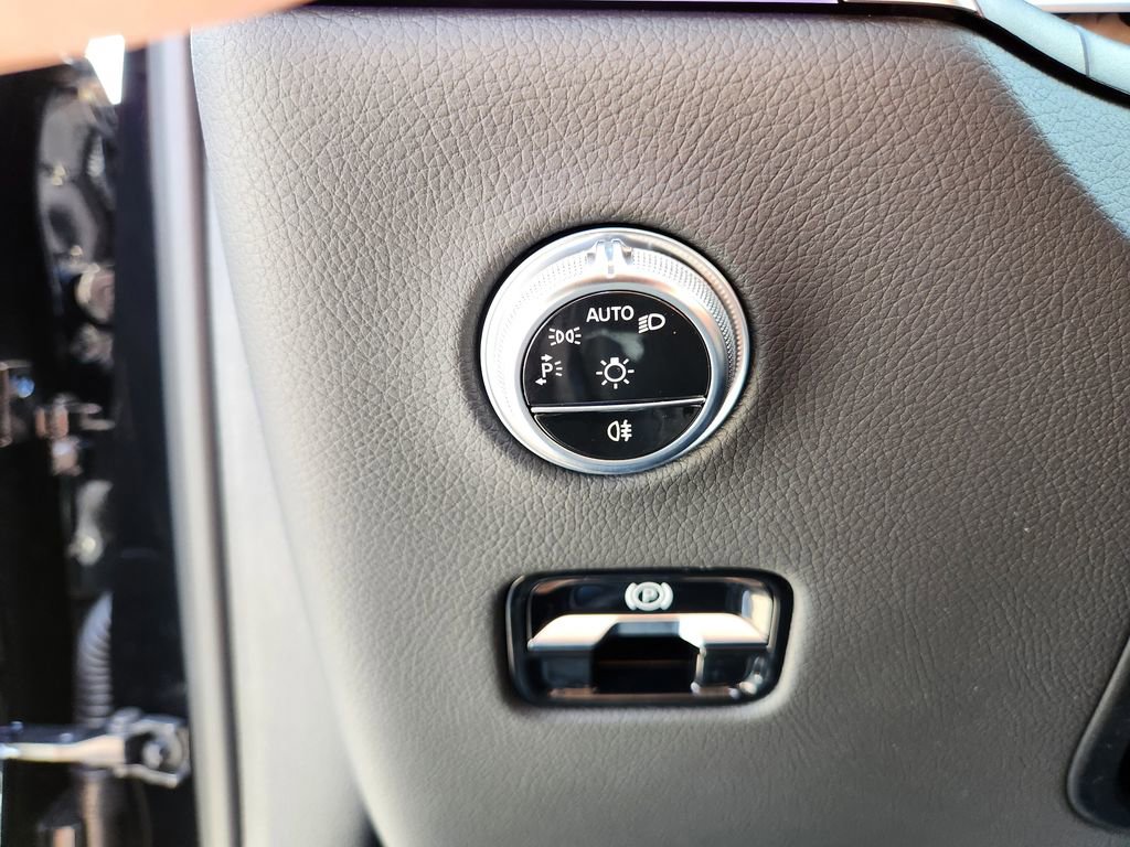 Used 2020 Mercedes-Benz GLC 300 4MATIC image 20