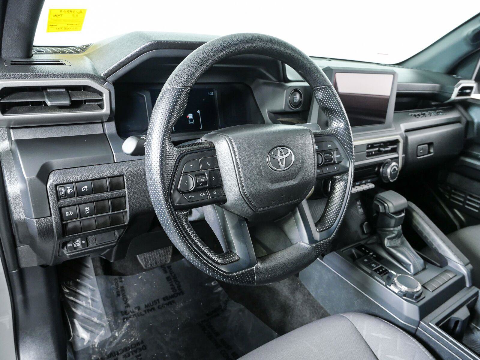 Used 2025 Toyota Tacoma SR AWD/4WD image 5