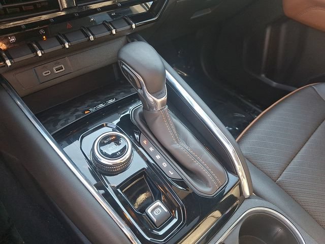 Used 2023 GMC Canyon AT4 w/ AT4 Premium Package AWD/4WD image 17