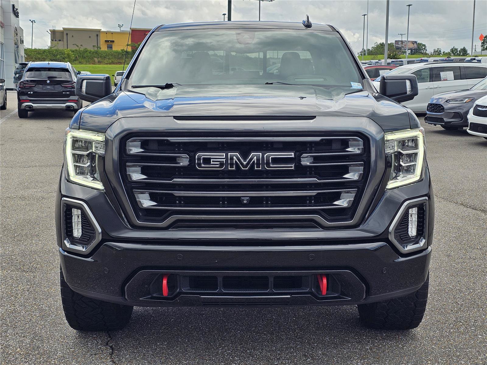 Used 2021 GMC Sierra 1500 AT4 w/ AT4 Value Package AWD/4WD image 2