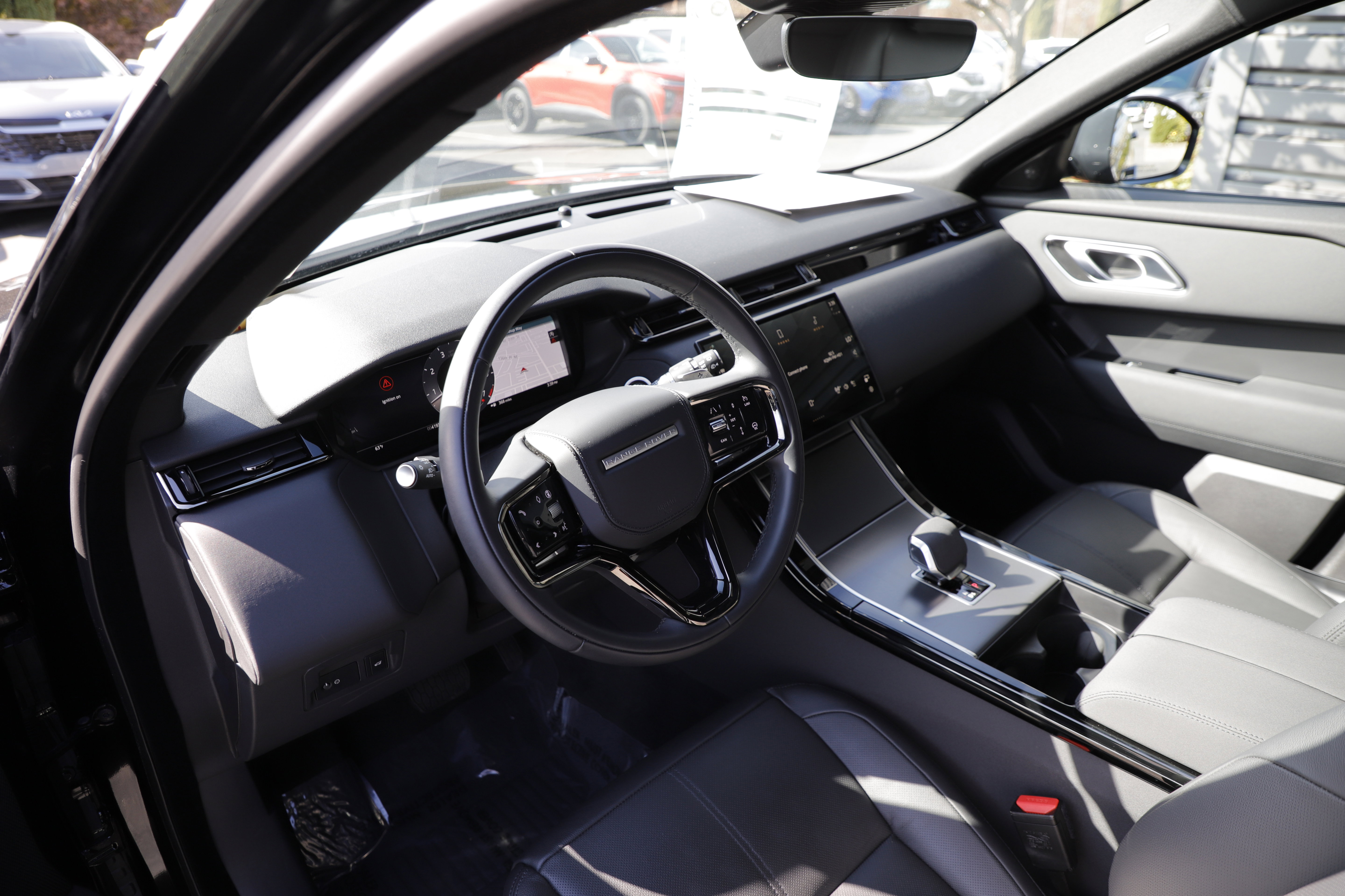 Certified 2026 Land Rover Range Rover Velar S AWD/4WD image 18