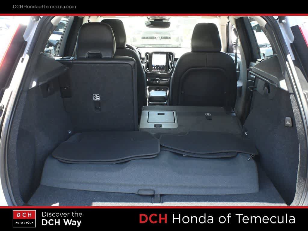 Used 2023 Volvo XC40 B5 Ultimate w/ Protection Package Premier AWD/4WD image 32