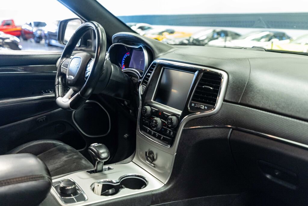 Used 2015 Jeep Grand Cherokee SRT w/ Trailer Tow Group IV AWD/4WD image 15
