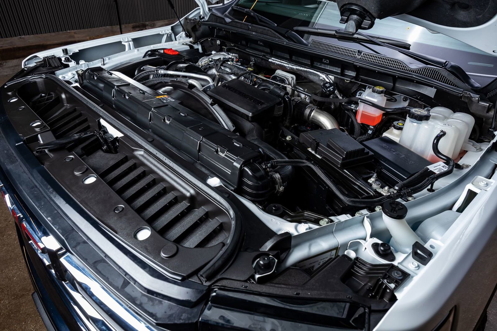 Used 2025 GMC Sierra 2500 SLT image 40