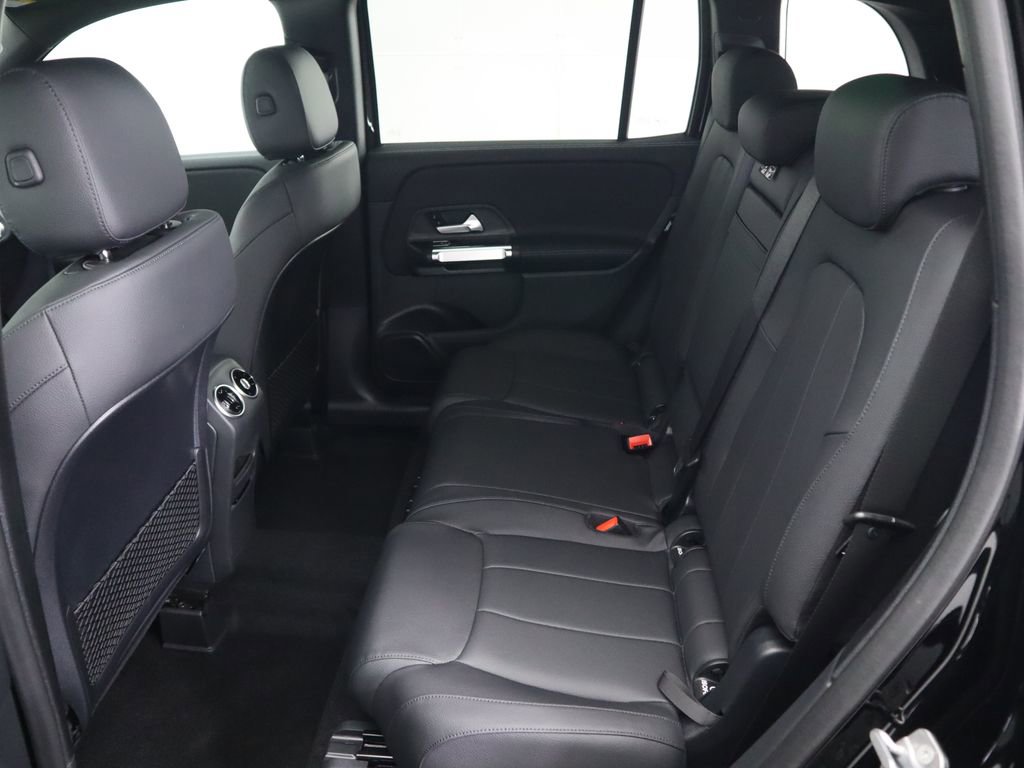 Certified 2025 Mercedes-Benz GLB 250 image 22